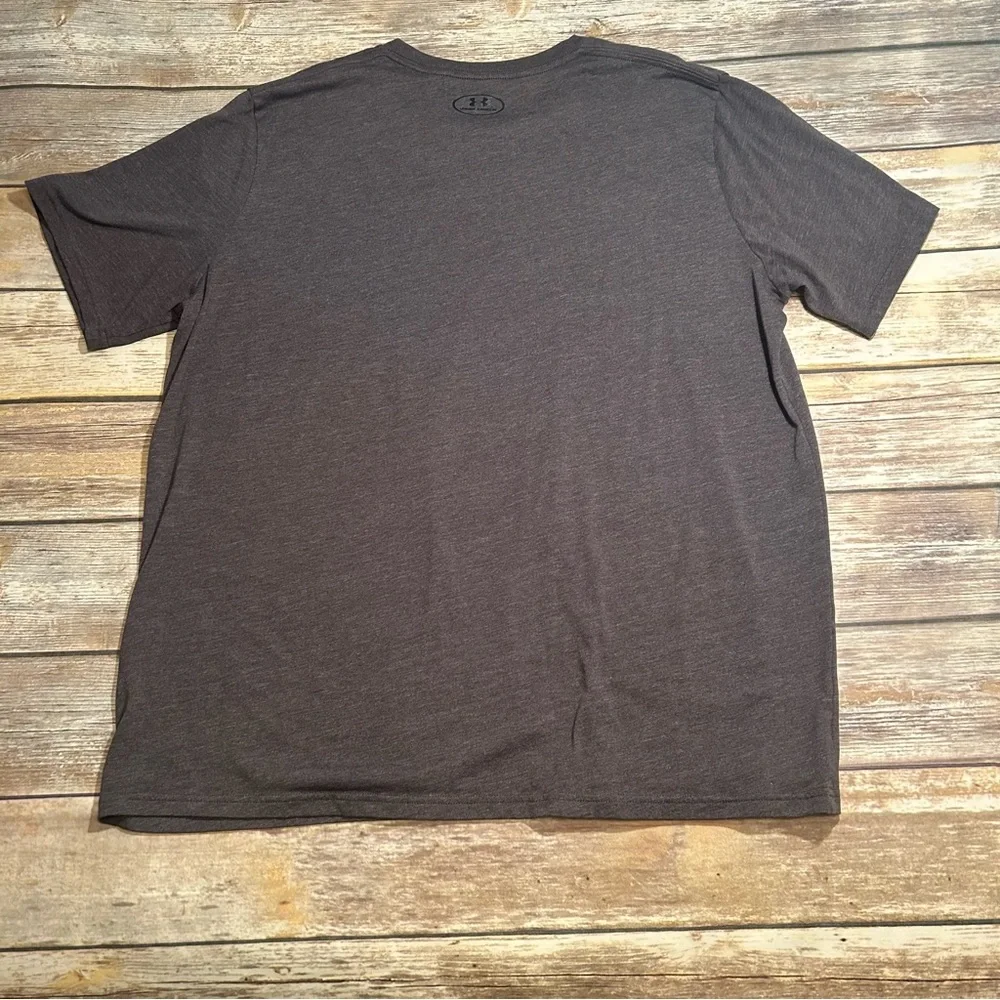 Under Armour HeatGear Shirt - Picture 3 of 4